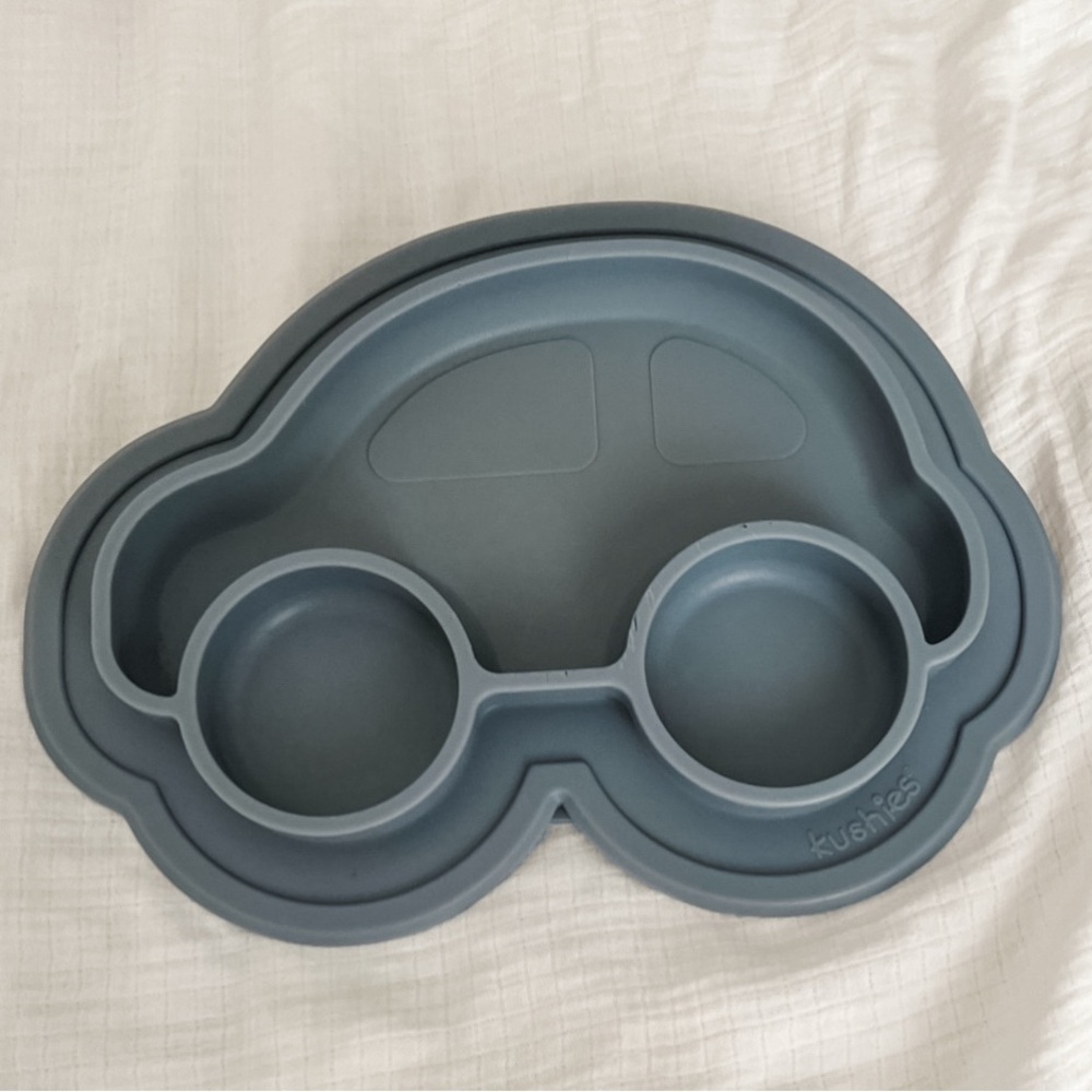 3/$20 Grey Car-Shaped Silicone Plate | Kushies |